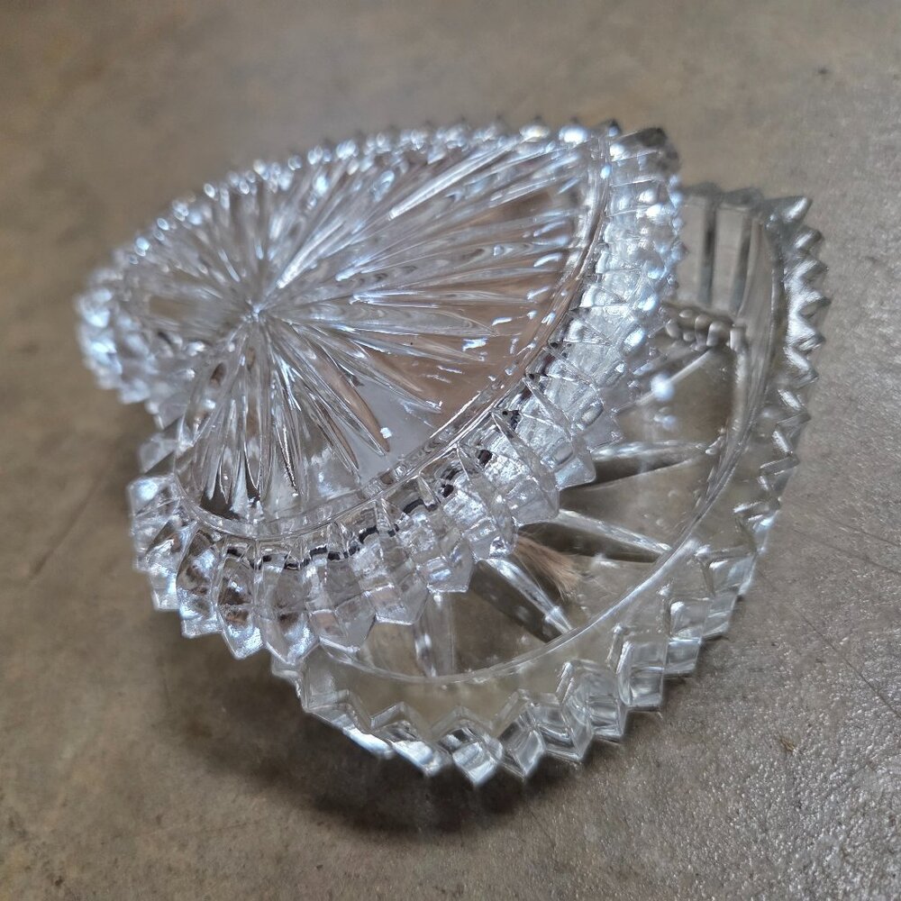 Heart trinket box